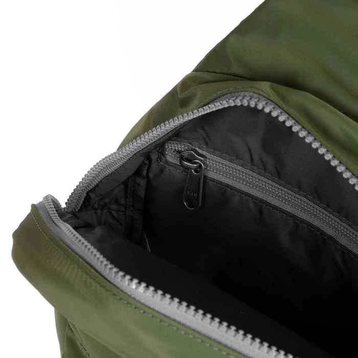 Bandolera Monotira Sostenible Roka Willesden B Verde (Avocado) 6 Bandolera Monotira Sostenible Roka Willesden B Verde (Avocado) - Imagen 4